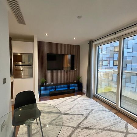 Apartment In Canary Wharf Лондон Экстерьер фото